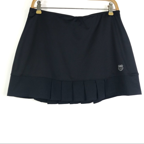 K-Swiss Dresses & Skirts - K-Swiss Black Active Skirt w/ Built-in Shorts Sz M